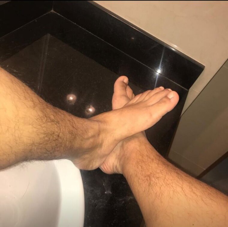Foot4piehot cover image