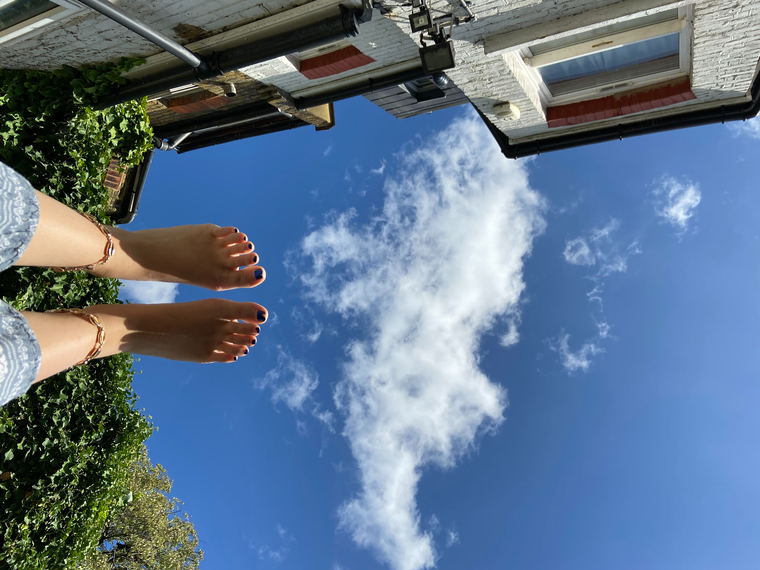 🌿 FootCrushGoddess 🌿 cover image