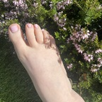 Foot loose and flirty feet avatar