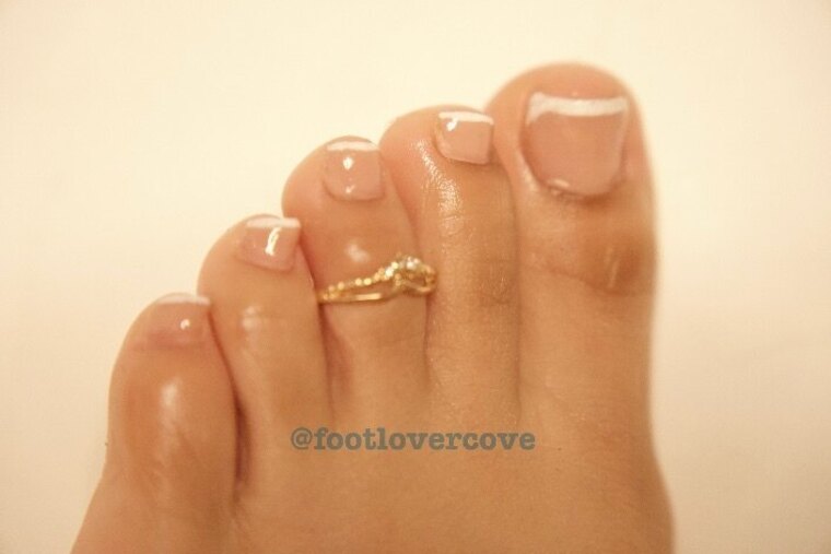 Feet 🦶🏼 cover image