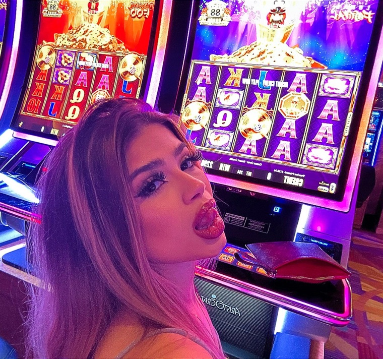 Brazilian angel 💋🥵 cover image