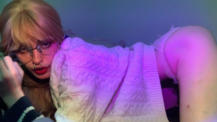 Faye Love banner image