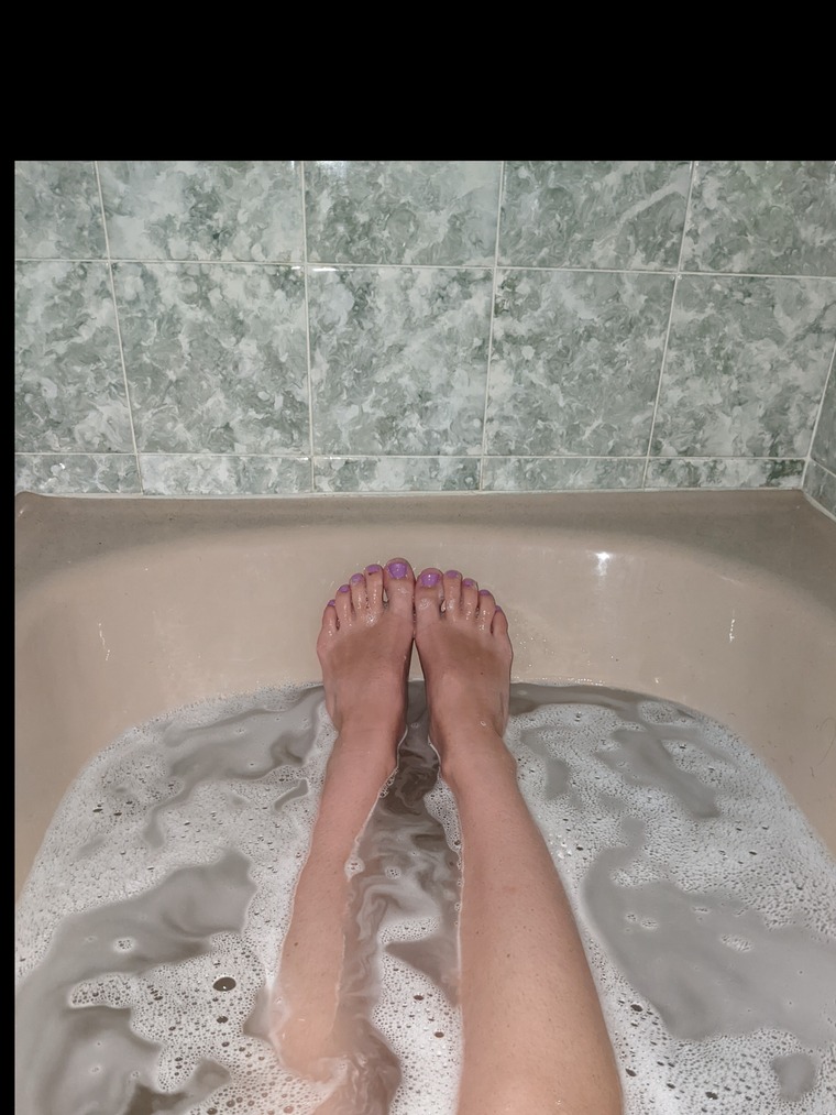 Foxifeet cover image