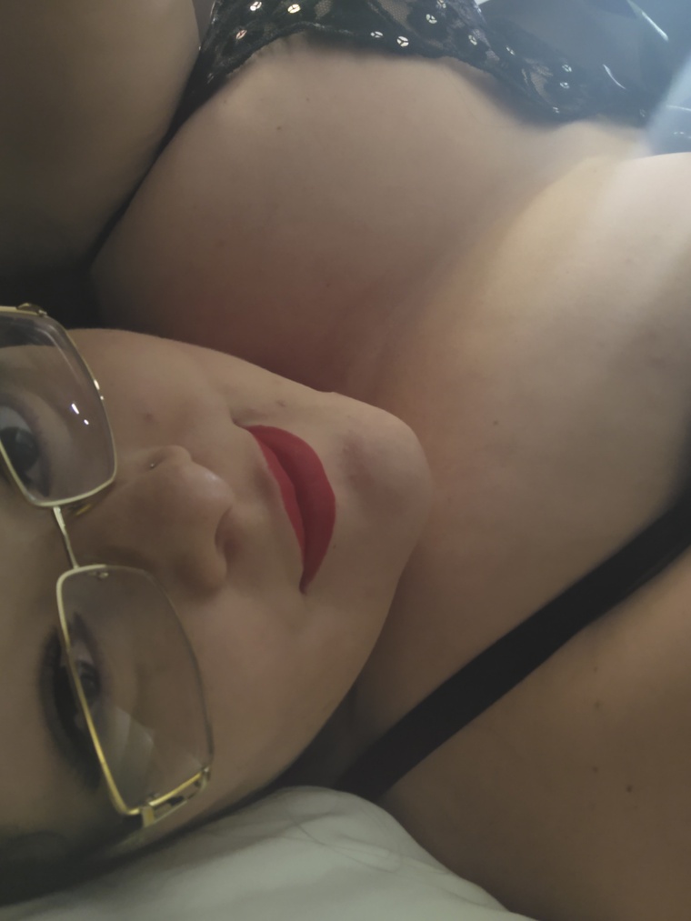 Foxyroxy89 cover image