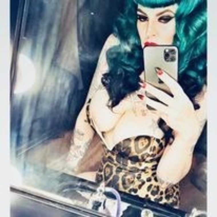 Frankie Ruin banner image