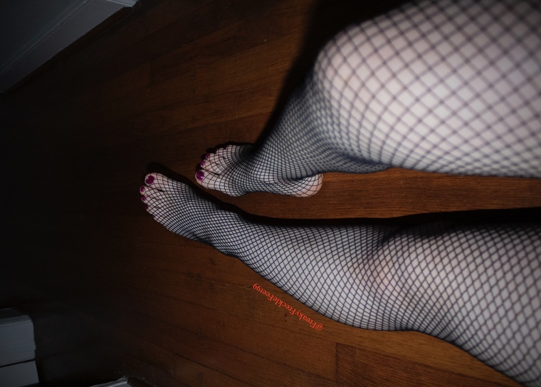 FreakyFreckleFeet99 cover image
