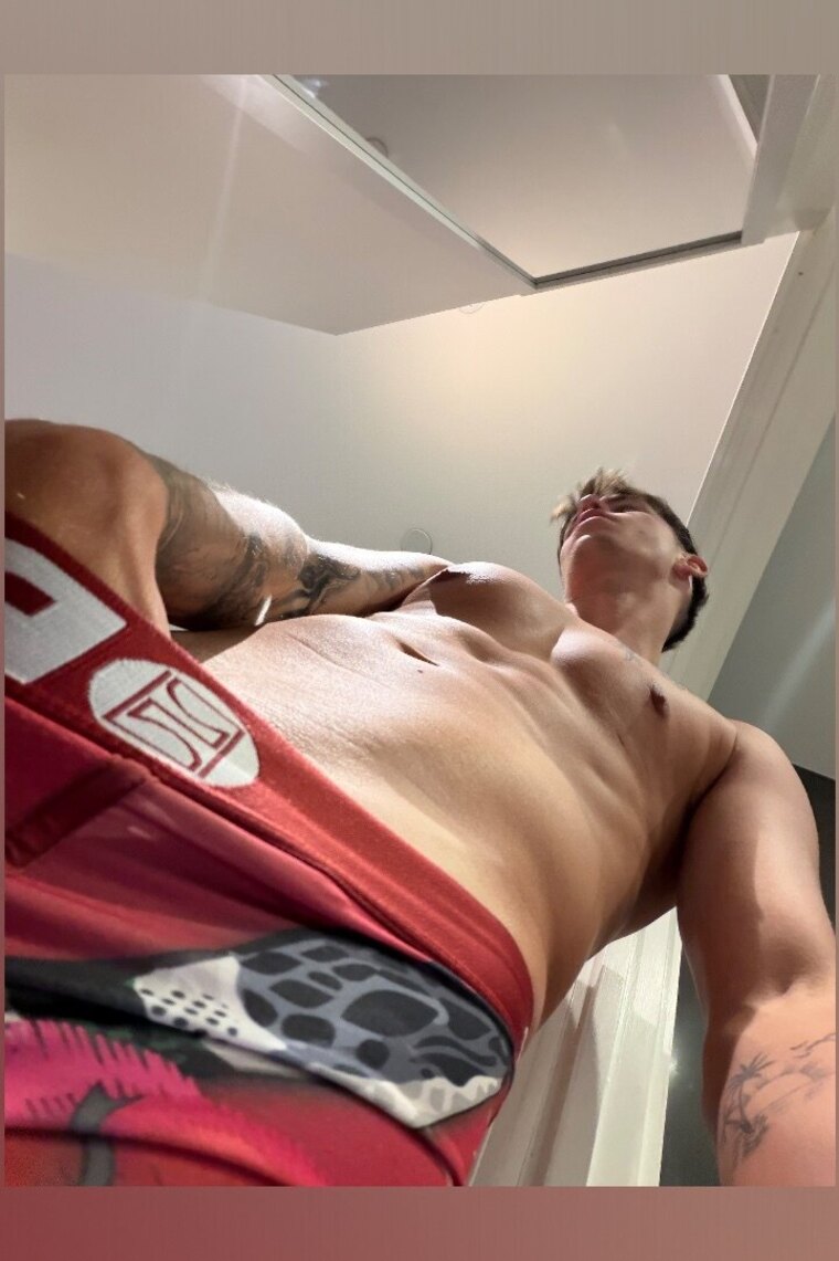 Fredderz💫🍆 cover image