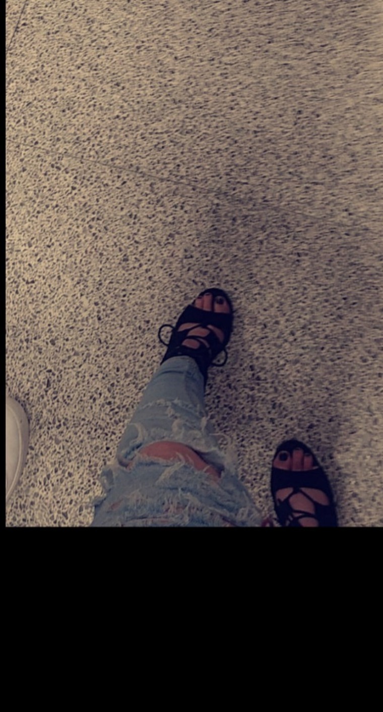 Sexy Feet and more feet😍 cover image