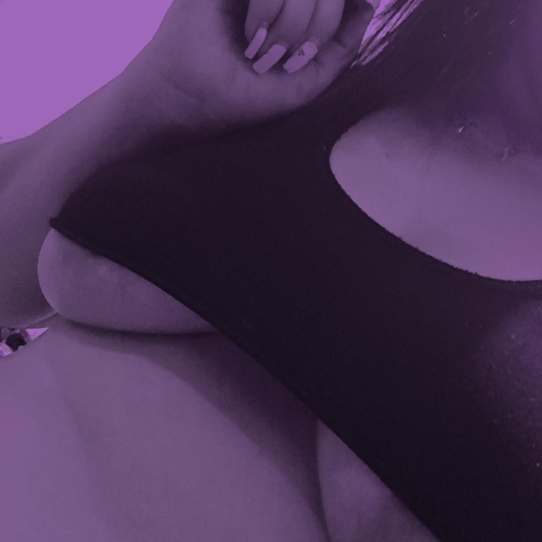 Meylin G. banner image