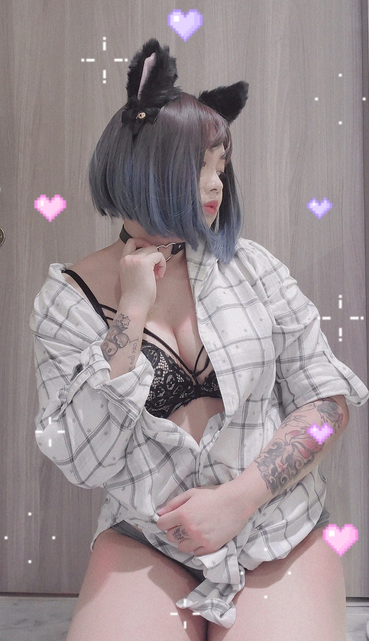 GamingKittyWaifu cover image