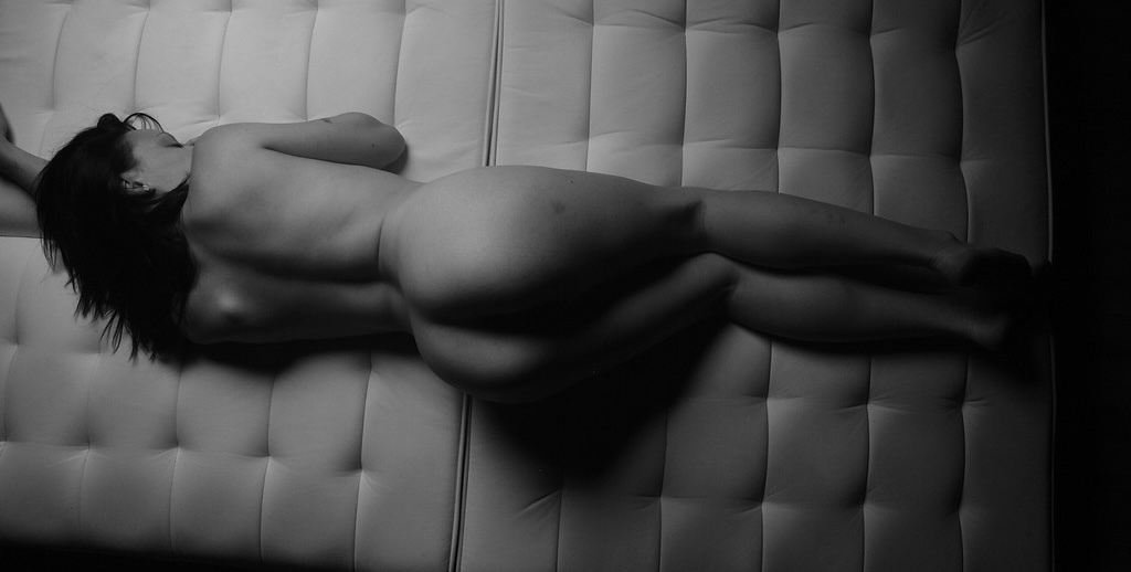V banner image