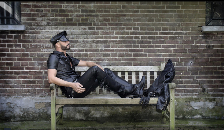 Leatherhunk cover image