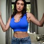 Gia Vee avatar