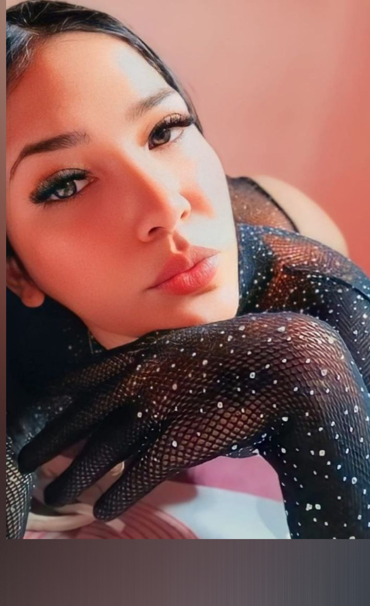 Gina 🦋 cover image