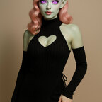 Girl with a mask kink avatar