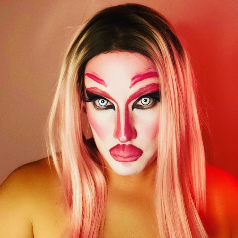Glenda Glitter ✨💄💦 cover image