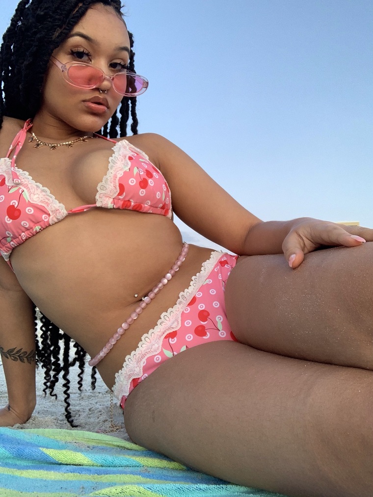 luvr girl<3 cover image