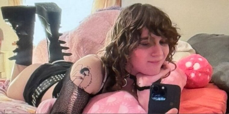 tabz🦴🏳️⚧️ banner image
