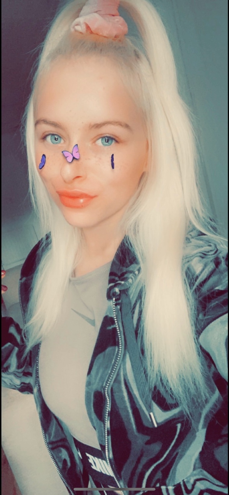 YourGorgeousBlondieexo cover image