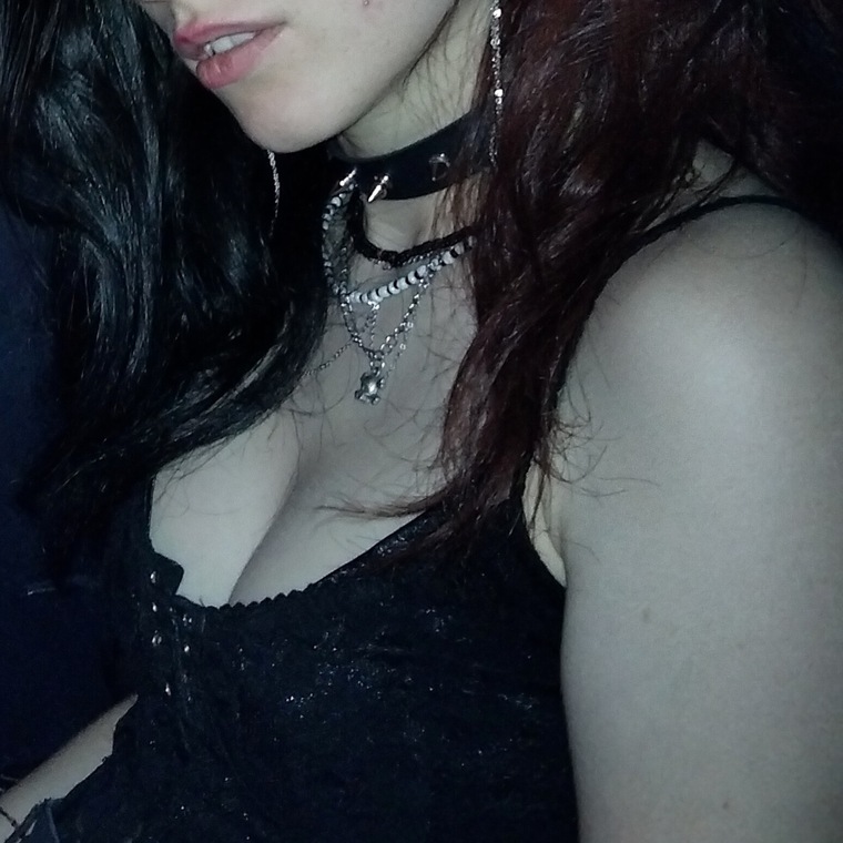 Goth girl Scarlett β€οΈπ€ banner image