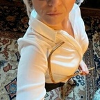 Governess Miss Zee avatar