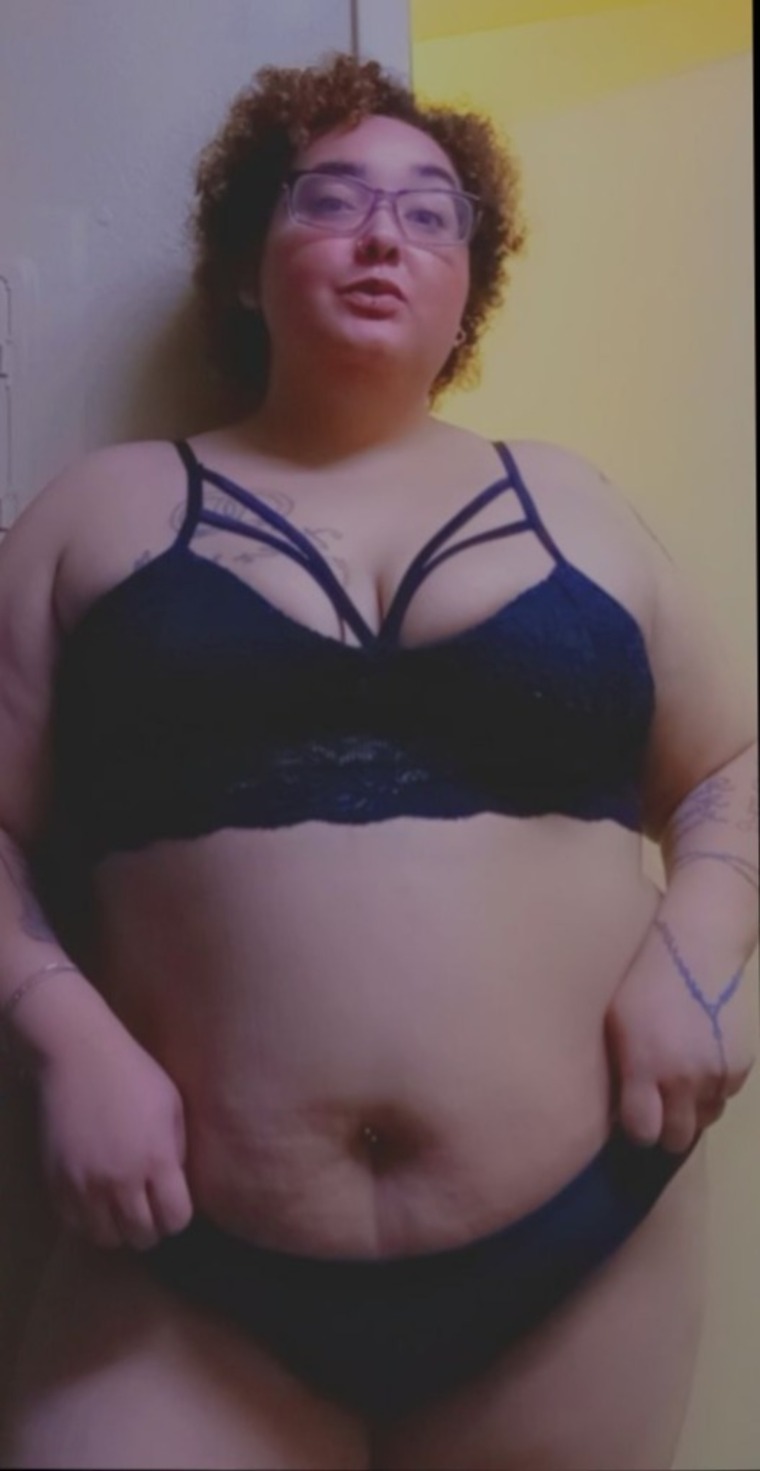 GreenEyezThikkThighs banner image