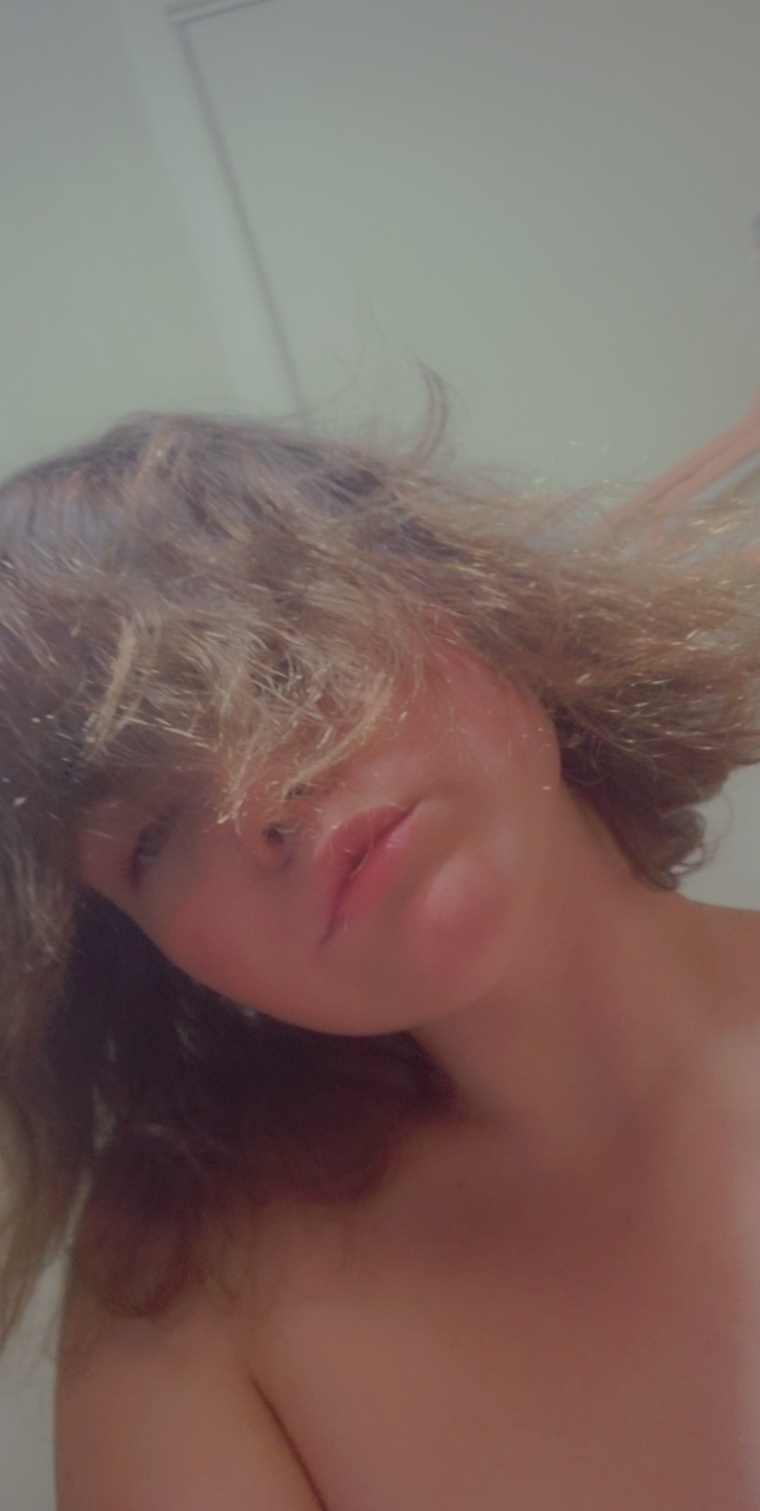 Graciegirlzz cover image