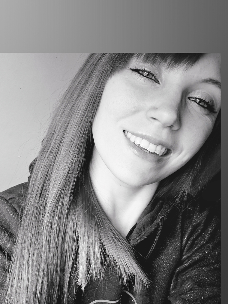 ❤️Livi❤️ banner image