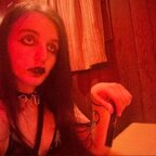GreenGothQueen avatar