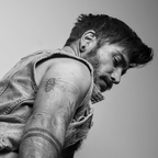 Grey Medio avatar