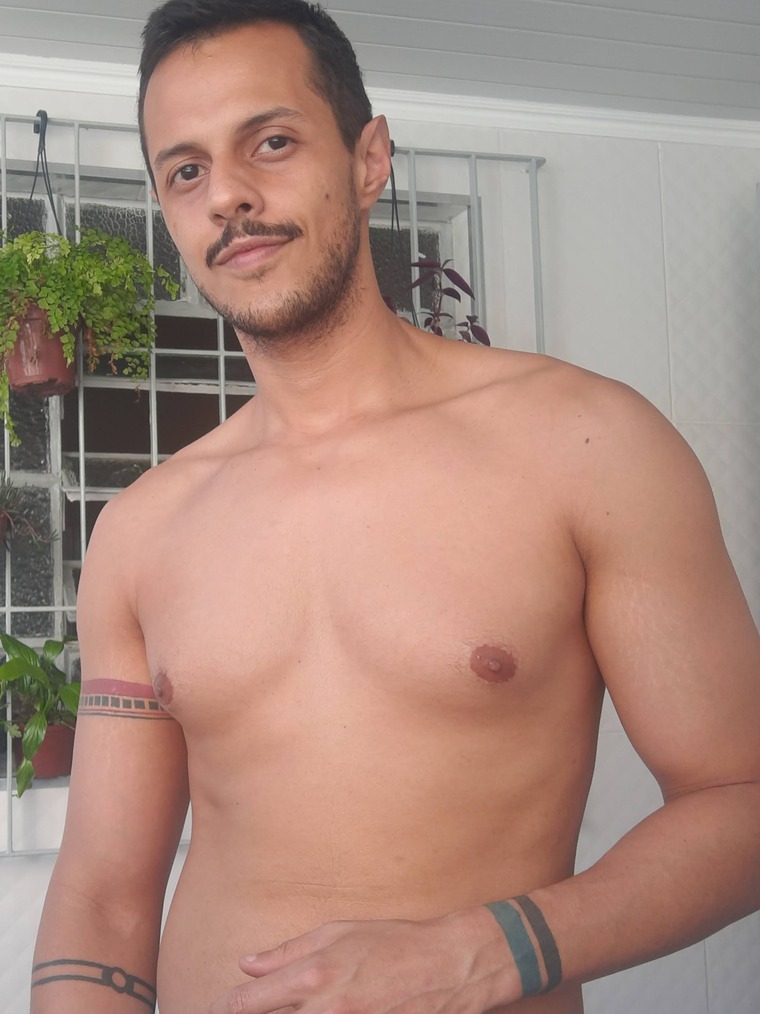 Gustavo De Brito banner image