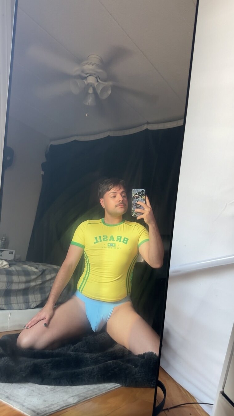 Gustavo cover image