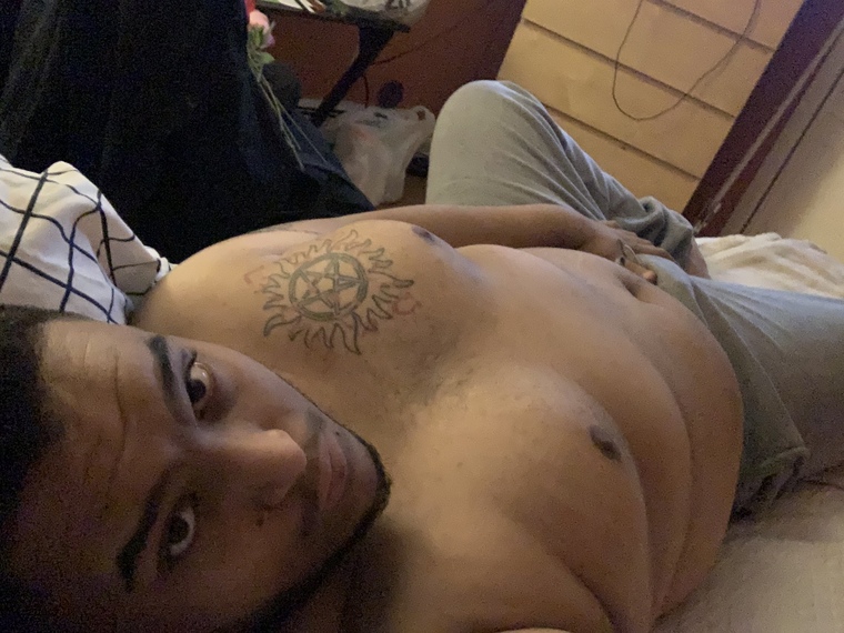 Chubby Nerdy DadBod BF 🤓😘 cover image