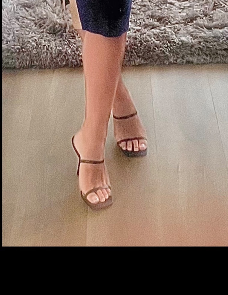 Happy feet cover image