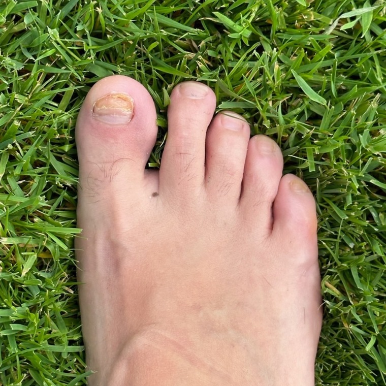 HappyFeet banner image
