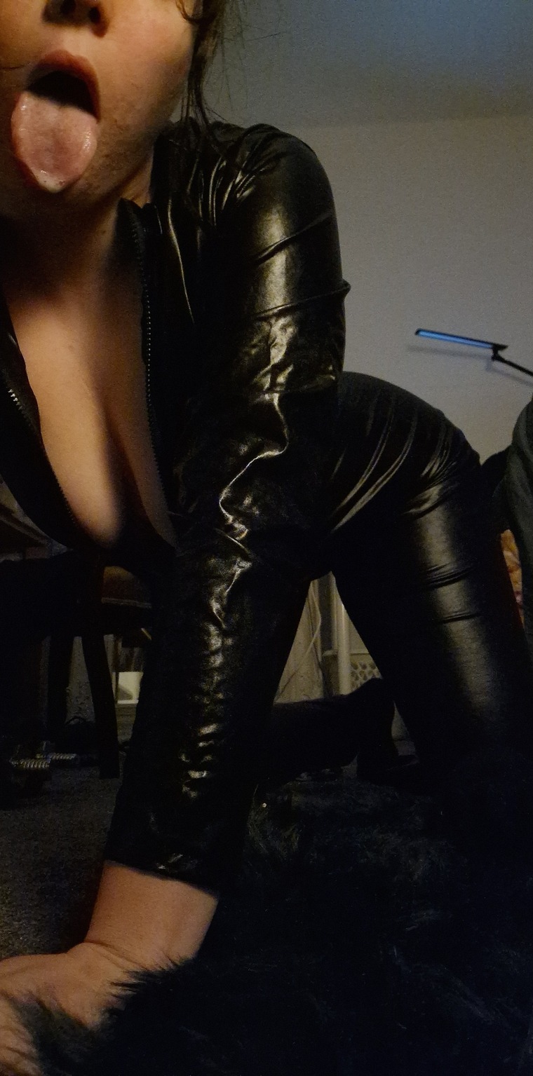 HarleyT💜 cover image