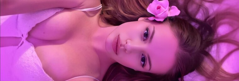 Evelyn💕 banner image