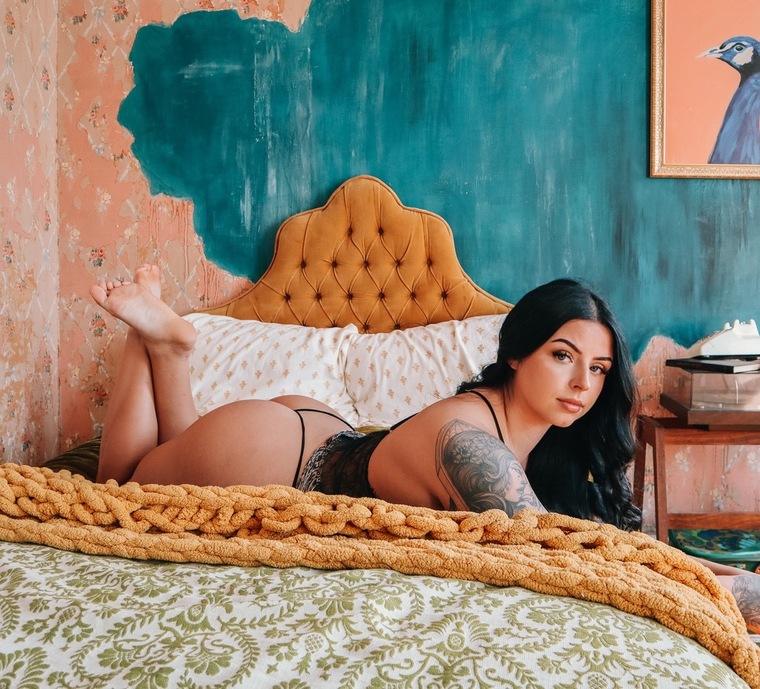 𝐇𝐚𝐲 𝐛𝐚𝐛𝐞 cover image