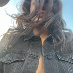 @heelsandtoeslily avatar