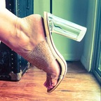 Her Feet and Shoes avatar