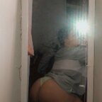 Holly 🍓 avatar