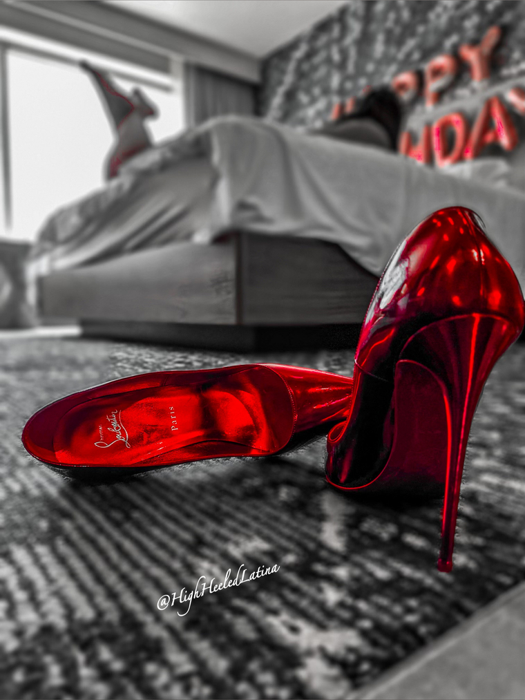 High Heeled Latina banner image