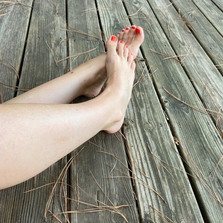 Scarlett Toes banner image
