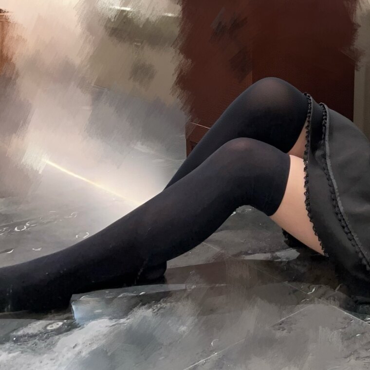 Hkgirl_feet_19 cover image