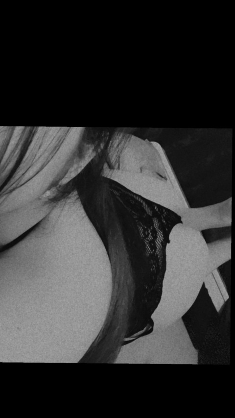 Bella👑 cover image