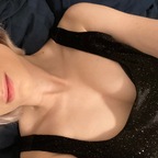 HollyLonelyQueen avatar