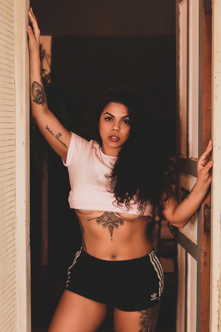 Isabela Monte cover image