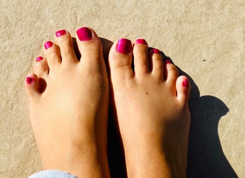 HoneyToes 🎀 (VIP) cover image