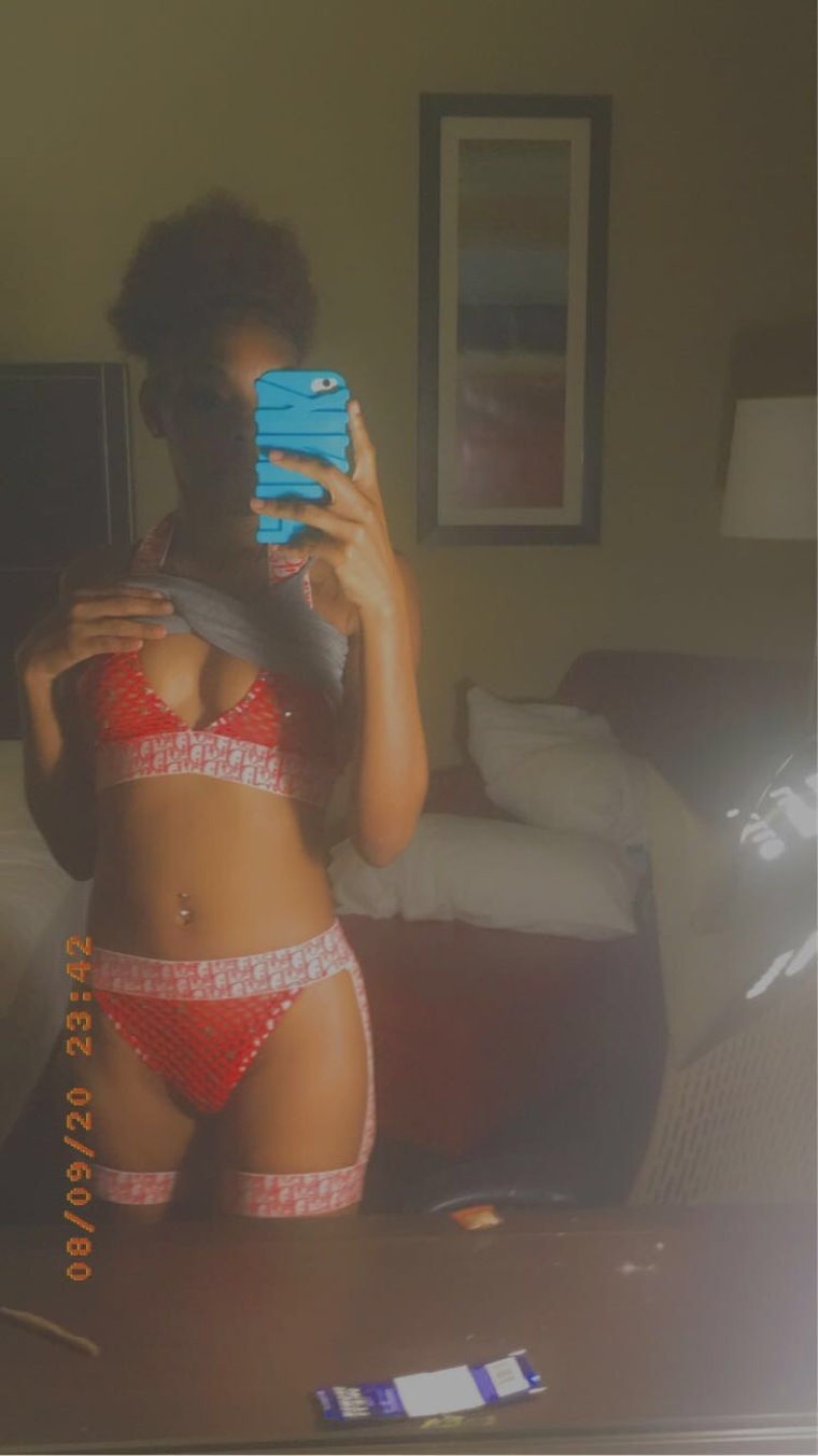 Honeyy’s World 💦 cover image