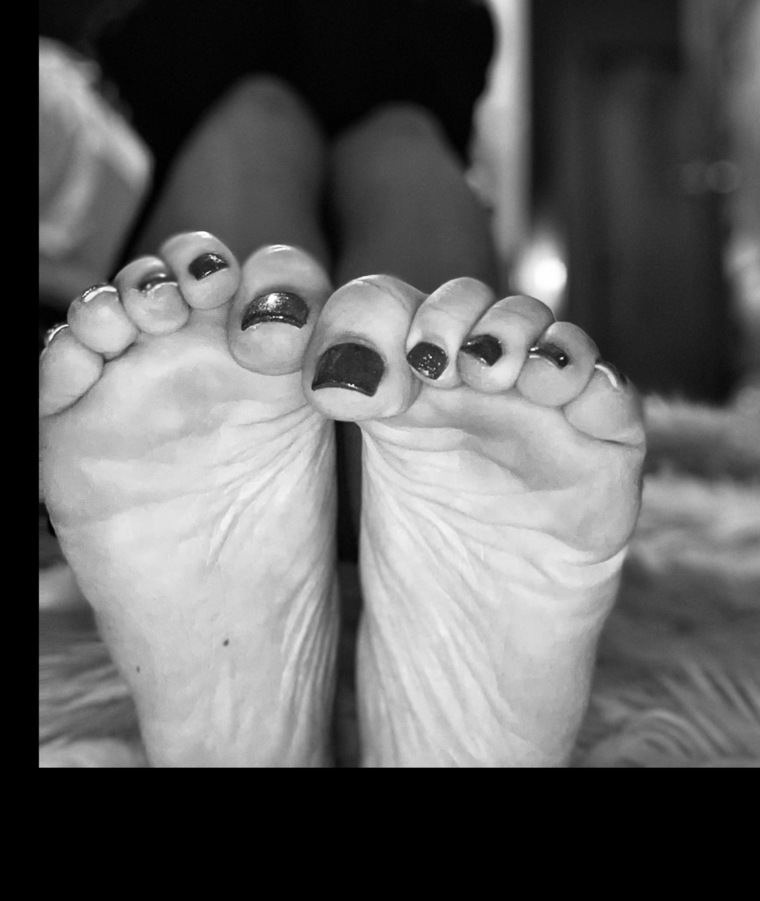 Honie toes cover image